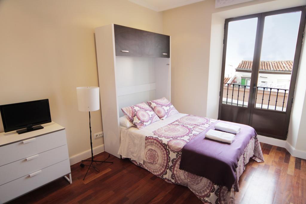 Olmorooms Madrid Rum bild